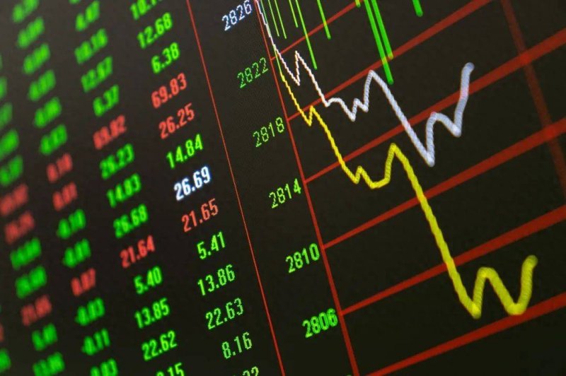 从LABUBU热烈谈流行文化：时尚工业与“叙事的退场”